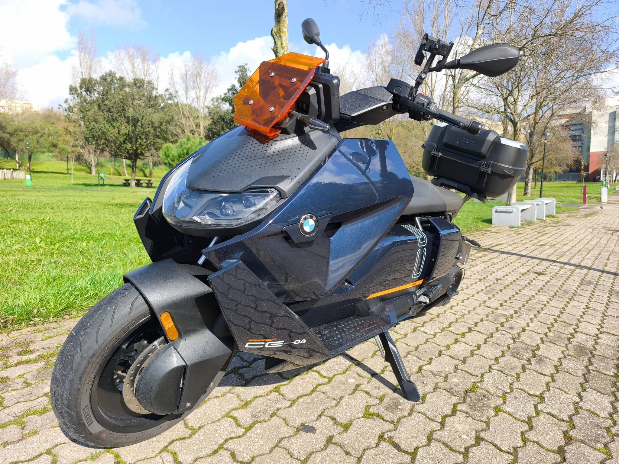 Bmw Ce04
